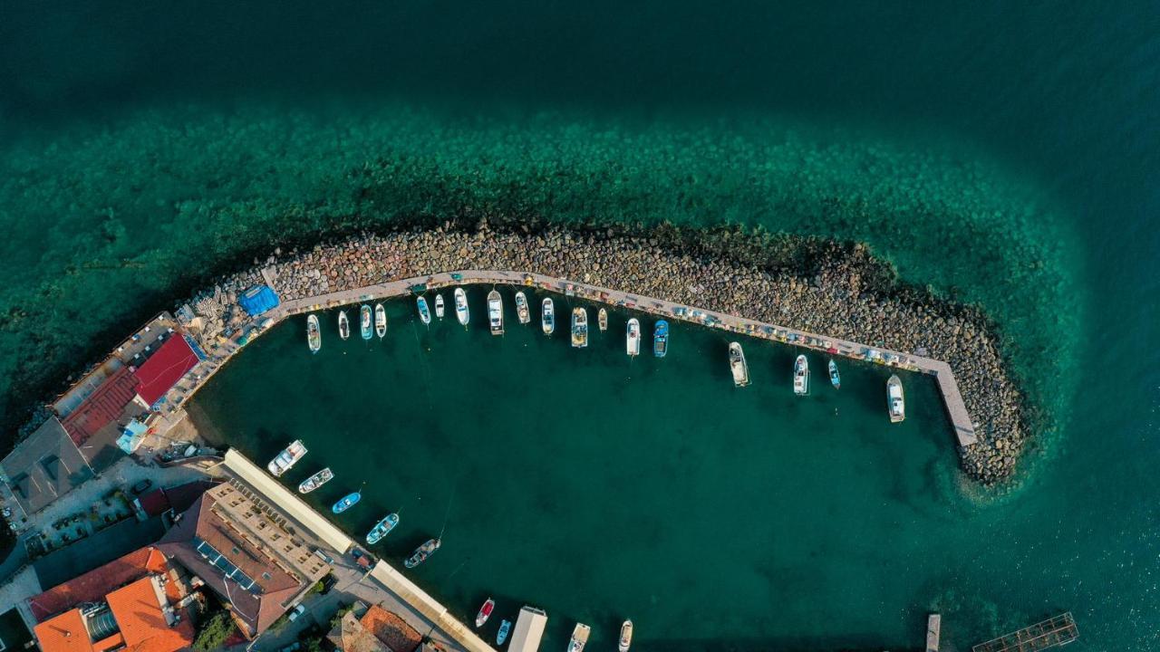Assos Troy Port Hotel Buitenkant foto